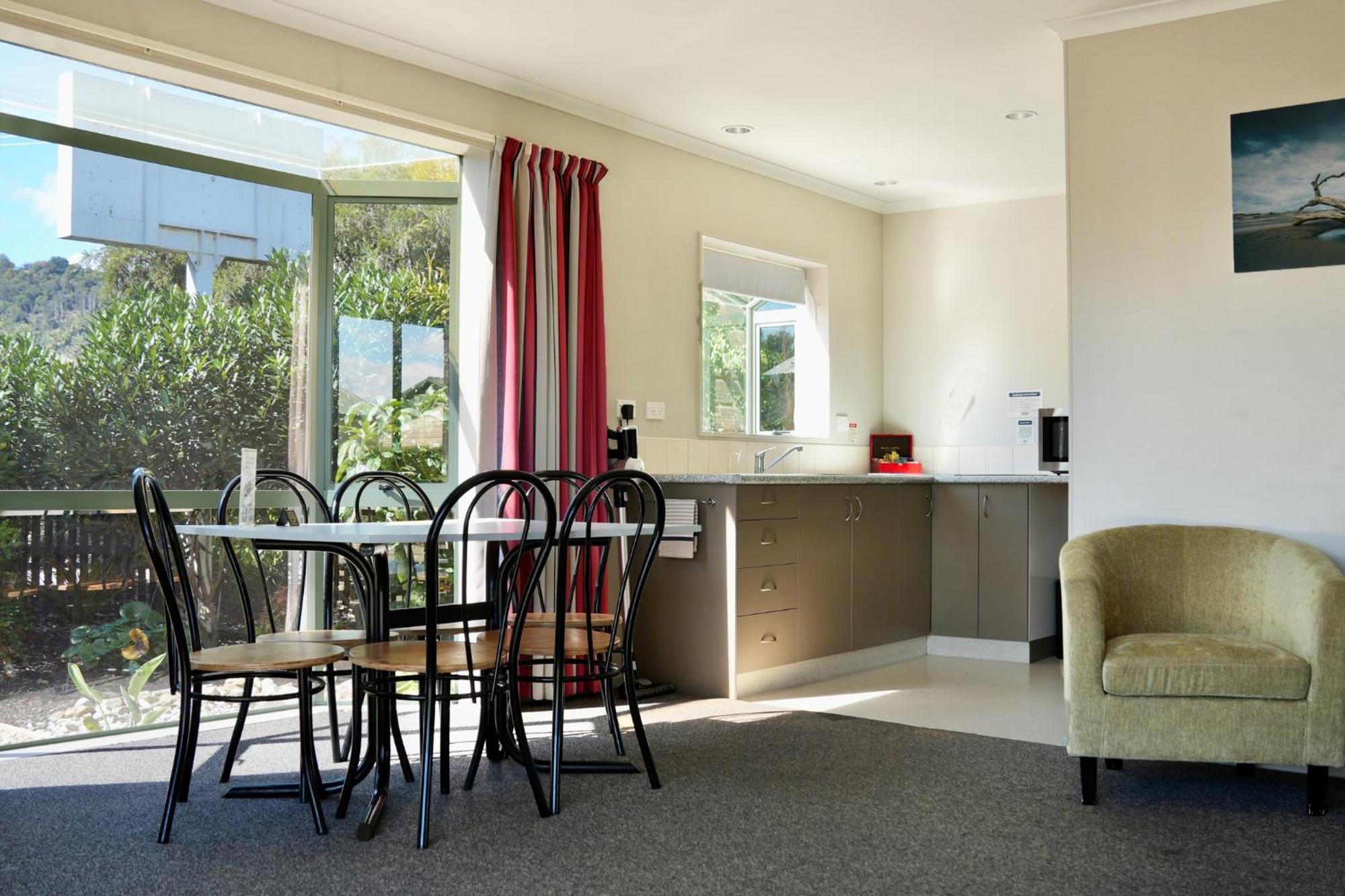 Tahuna Beach Holiday Park Nelson Oda fotoğraf
